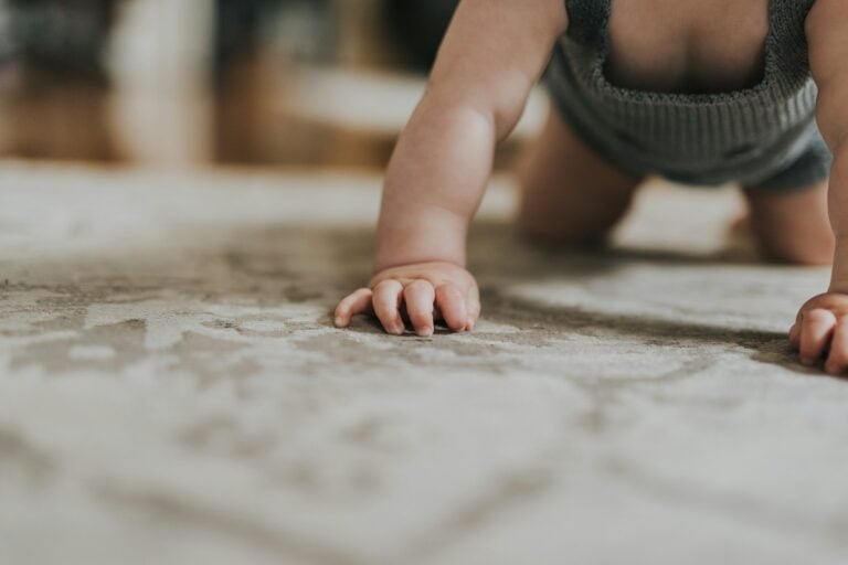 How to Help Baby Crawl: Encouraging Movement Milestones